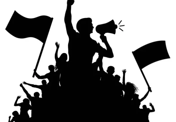 Kerumunan orang dengan bendera, spanduk. Olahraga, massa, penggemar. Demonstrasi, manifestasi, protes, pemogokan, revolusi